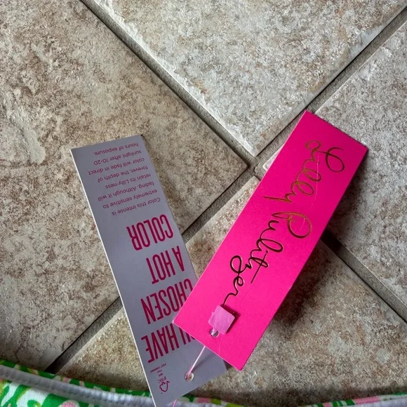 Lilly Pulitzer Pink and Green Patterned Shorts - Picture 5 of 7